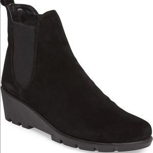 THE FLEXX Slimmer Chelsea Wedge bootie size 7.5